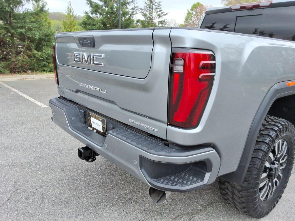 used 2024 GMC Sierra 2500 car, priced at $75,155
