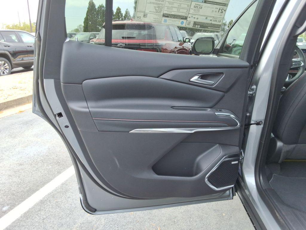 new 2026 Chevrolet Traverse car, priced at $55,340