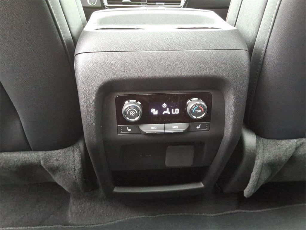 new 2026 Chevrolet Traverse car, priced at $57,885