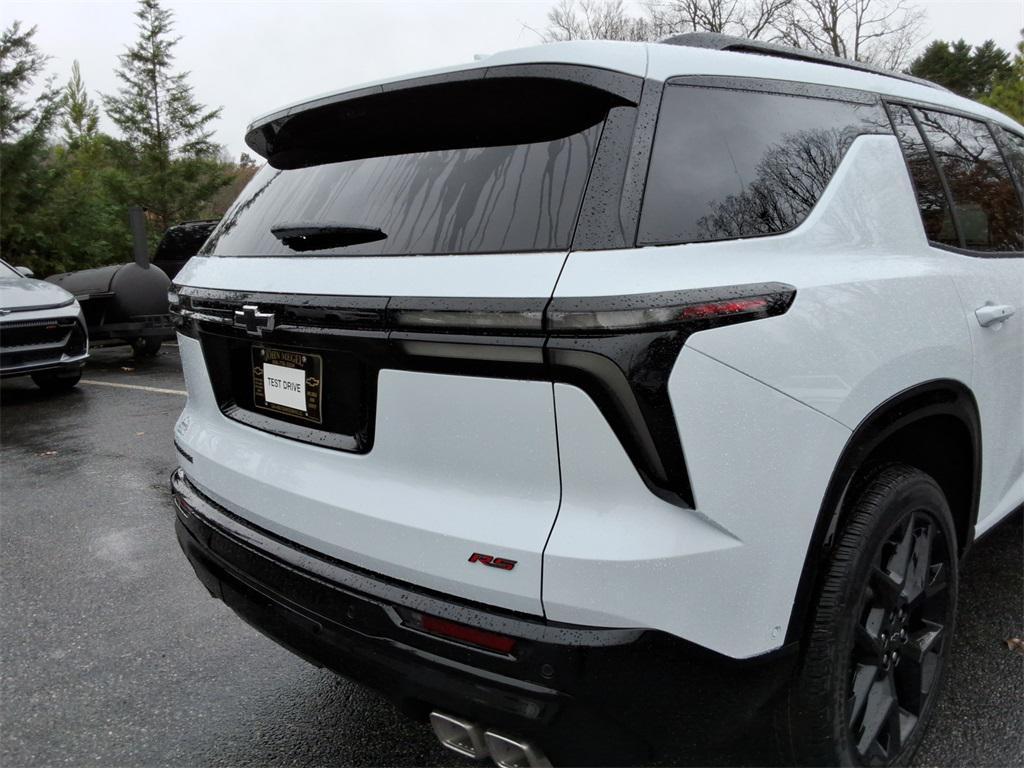 new 2026 Chevrolet Traverse car, priced at $57,885