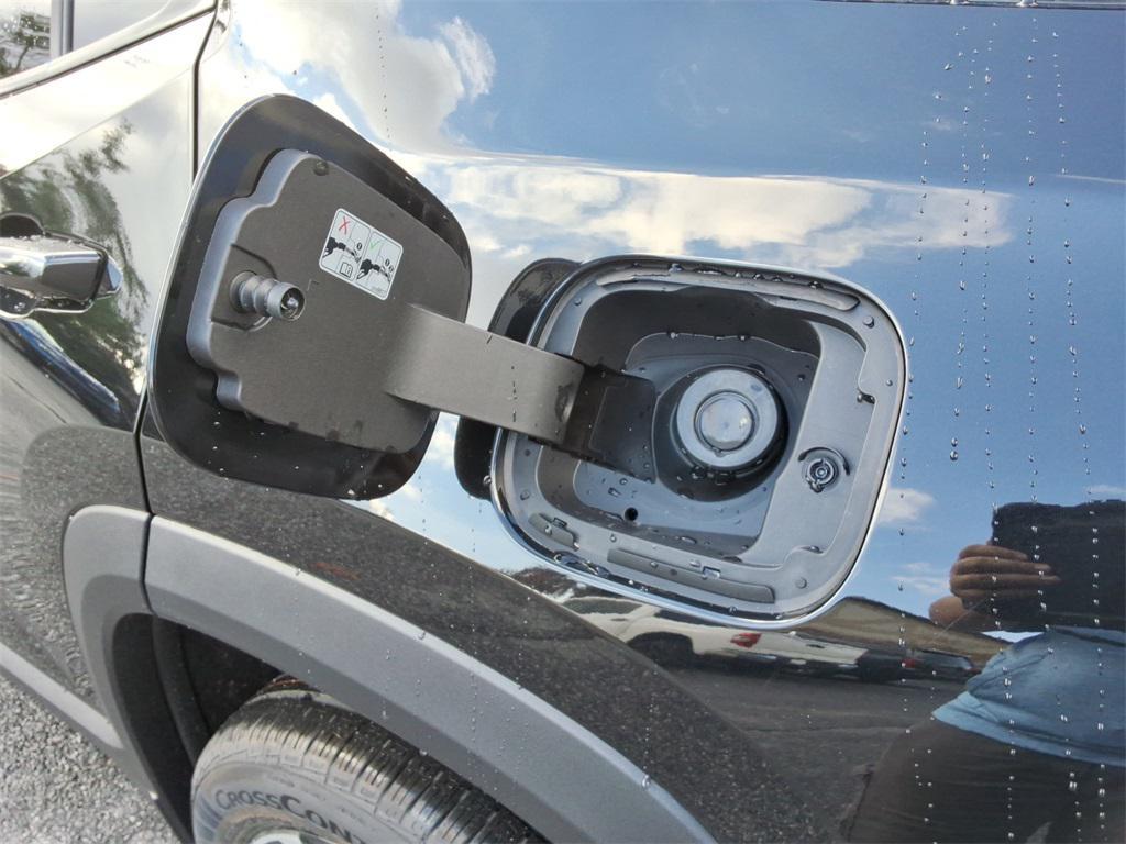 new 2026 Chevrolet Equinox car, priced at $33,579