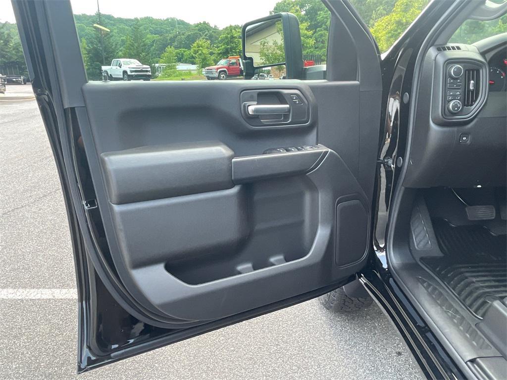 new 2025 Chevrolet Silverado 2500 car, priced at $61,986