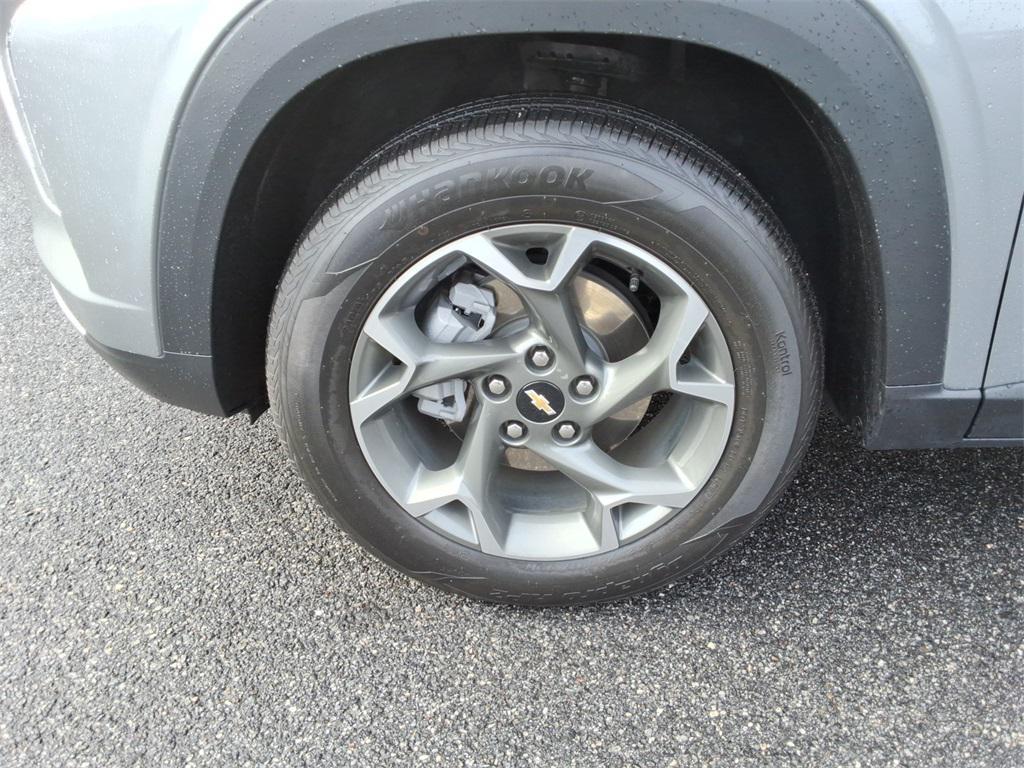 used 2024 Chevrolet Trax car, priced at $20,989