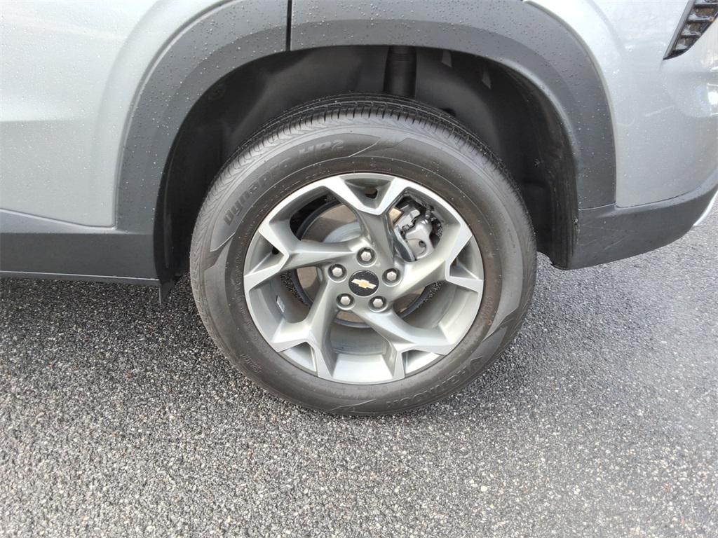 used 2024 Chevrolet Trax car, priced at $20,989