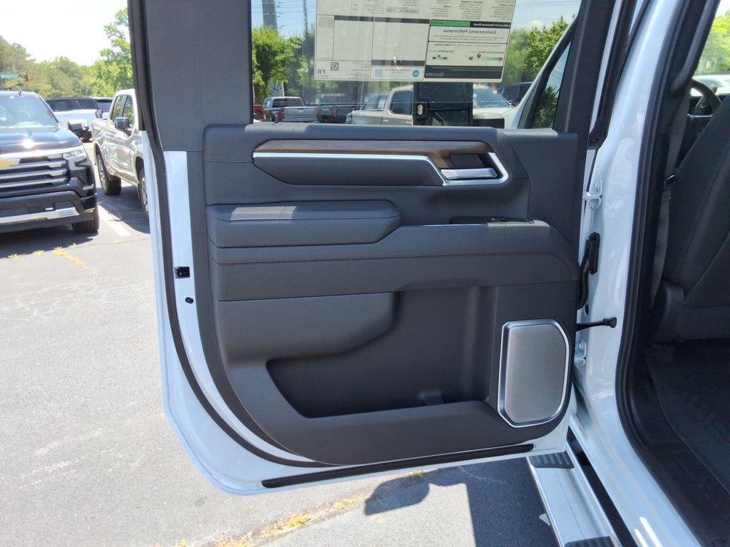 new 2026 Chevrolet Silverado 2500 car, priced at $81,415