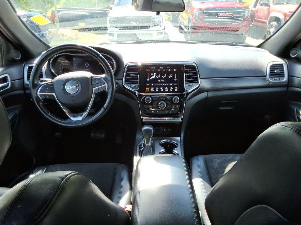 used 2021 Jeep Grand Cherokee car, priced at $19,366