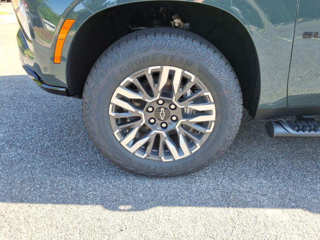 new 2026 Chevrolet Suburban car, priced at $80,379