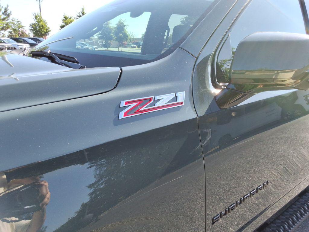 new 2026 Chevrolet Suburban car, priced at $80,379