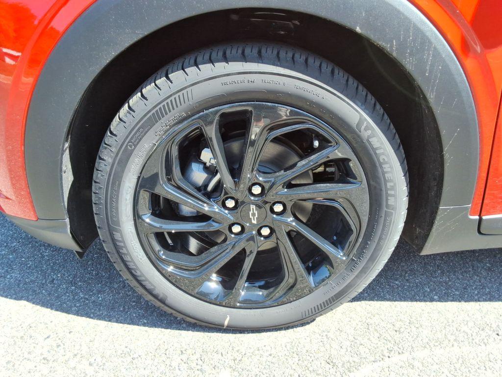 new 2027 Chevrolet Bolt car, priced at $32,274