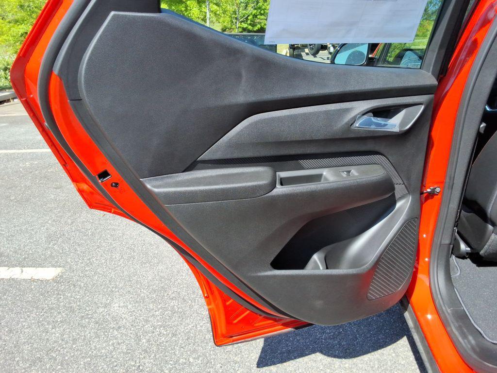 new 2027 Chevrolet Bolt car, priced at $32,274