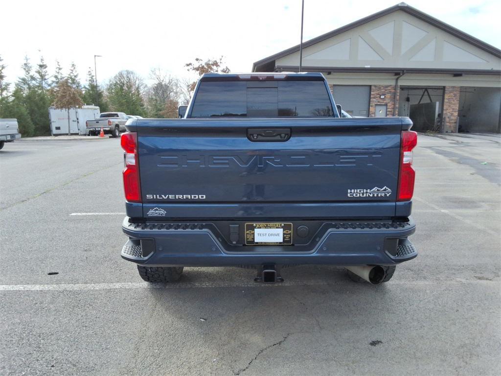 used 2021 Chevrolet Silverado 2500 car, priced at $52,899