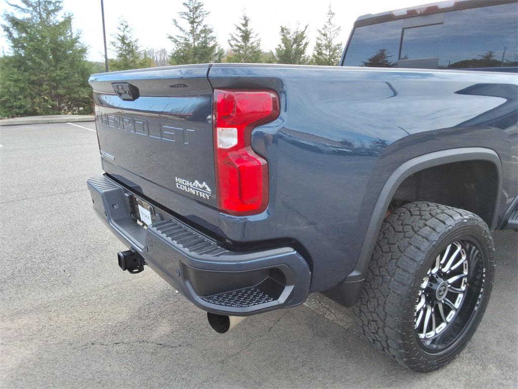 used 2021 Chevrolet Silverado 2500 car, priced at $52,899