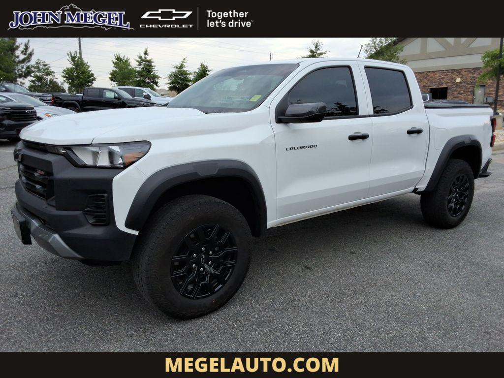 used 2025 Chevrolet Colorado car, priced at $37,033