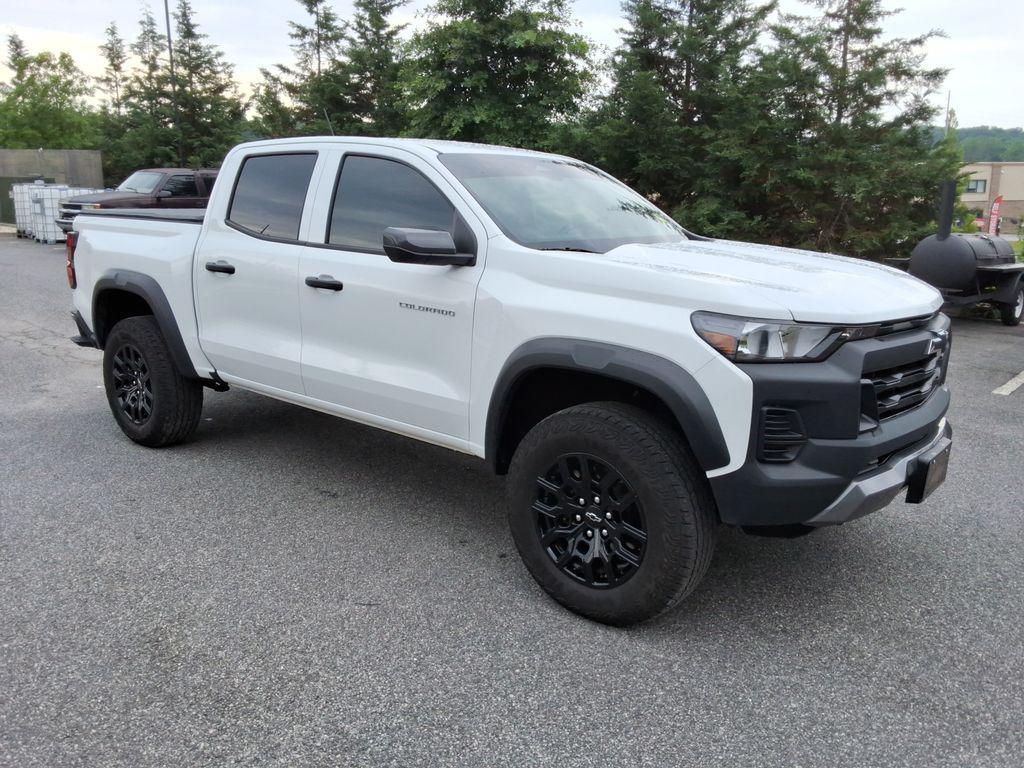 used 2025 Chevrolet Colorado car, priced at $37,033