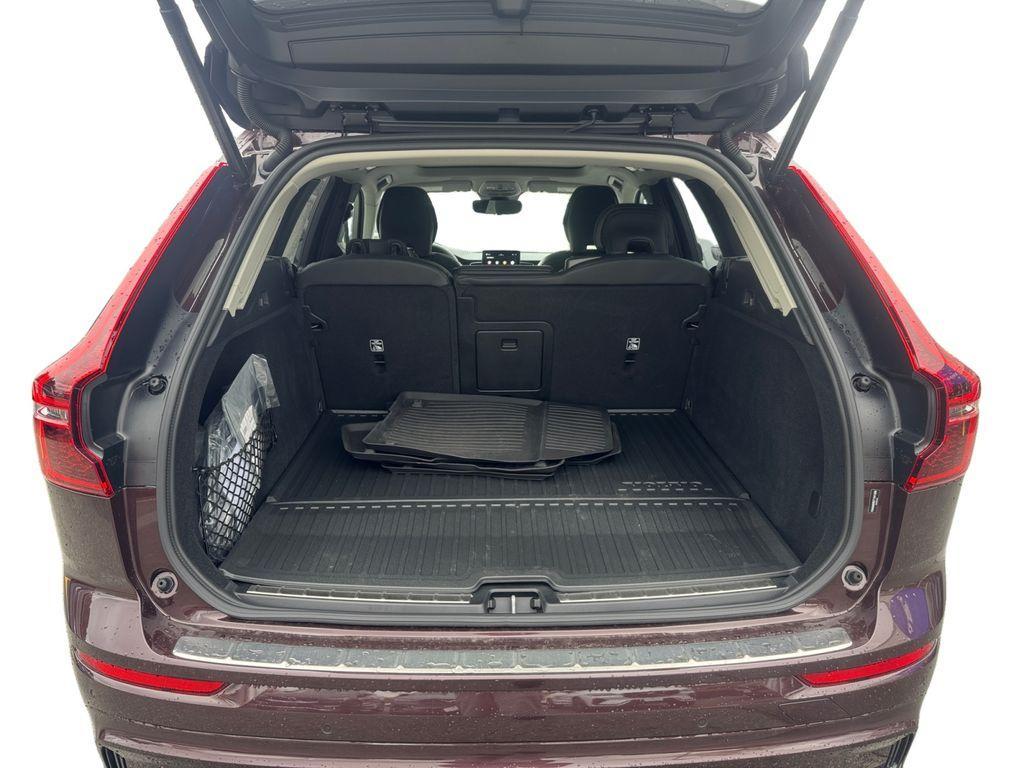 new 2026 Volvo XC60 Plug-In Hybrid car, priced at $76,769