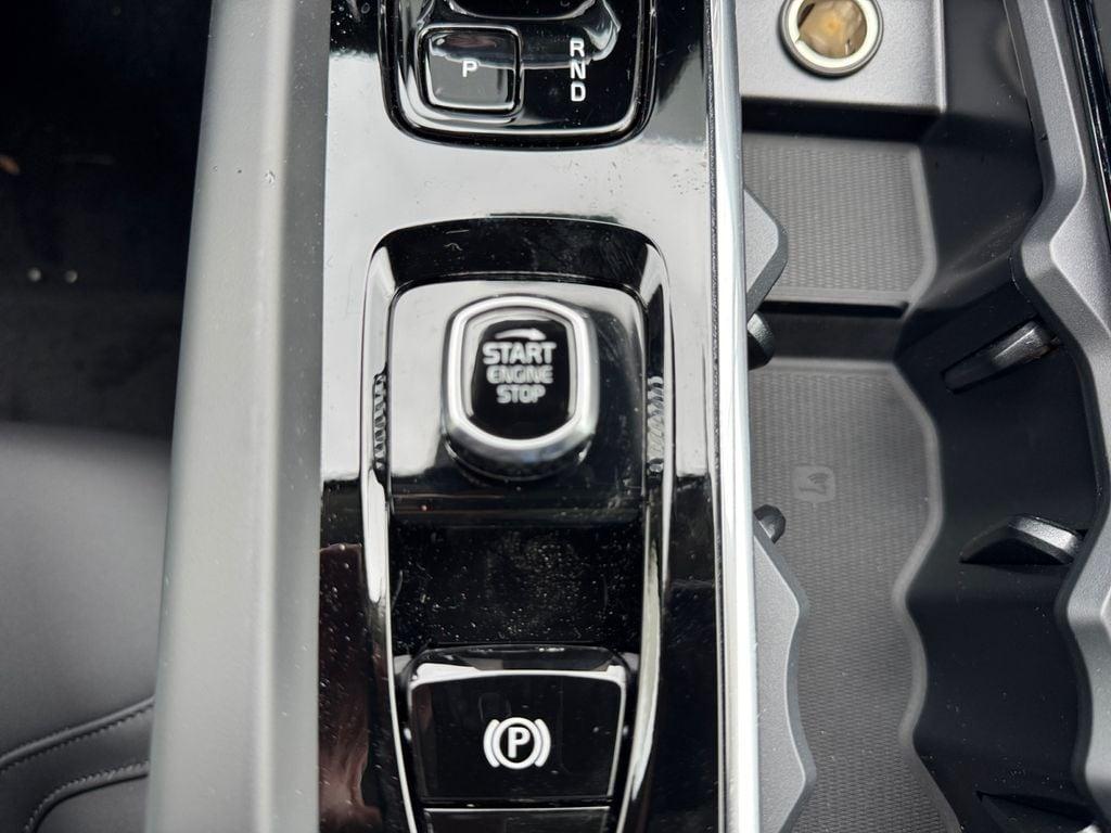 new 2026 Volvo XC60 car, priced at $59,904