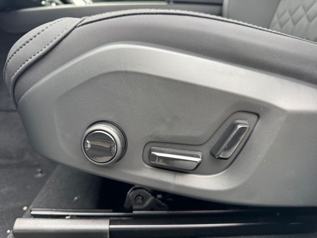 new 2026 Volvo XC60 car, priced at $59,904