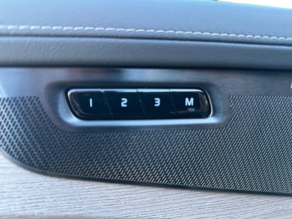 new 2026 Volvo XC90 car, priced at $75,704