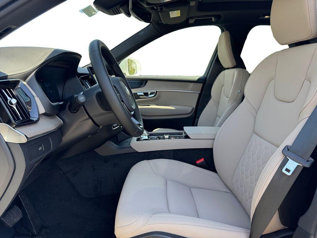 new 2026 Volvo XC90 car, priced at $73,679