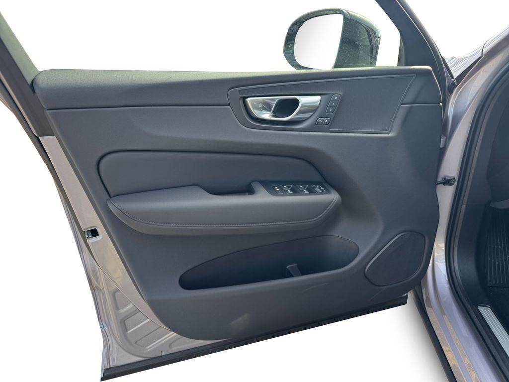 new 2026 Volvo XC60 car, priced at $58,534