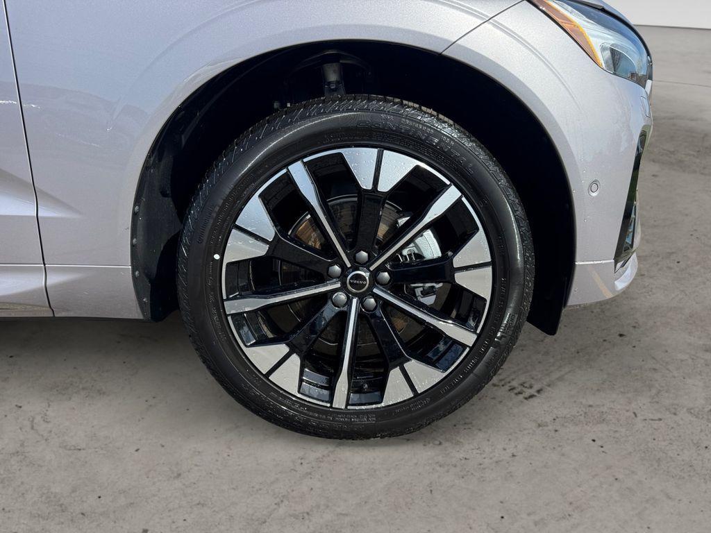 new 2026 Volvo XC60 car, priced at $58,534
