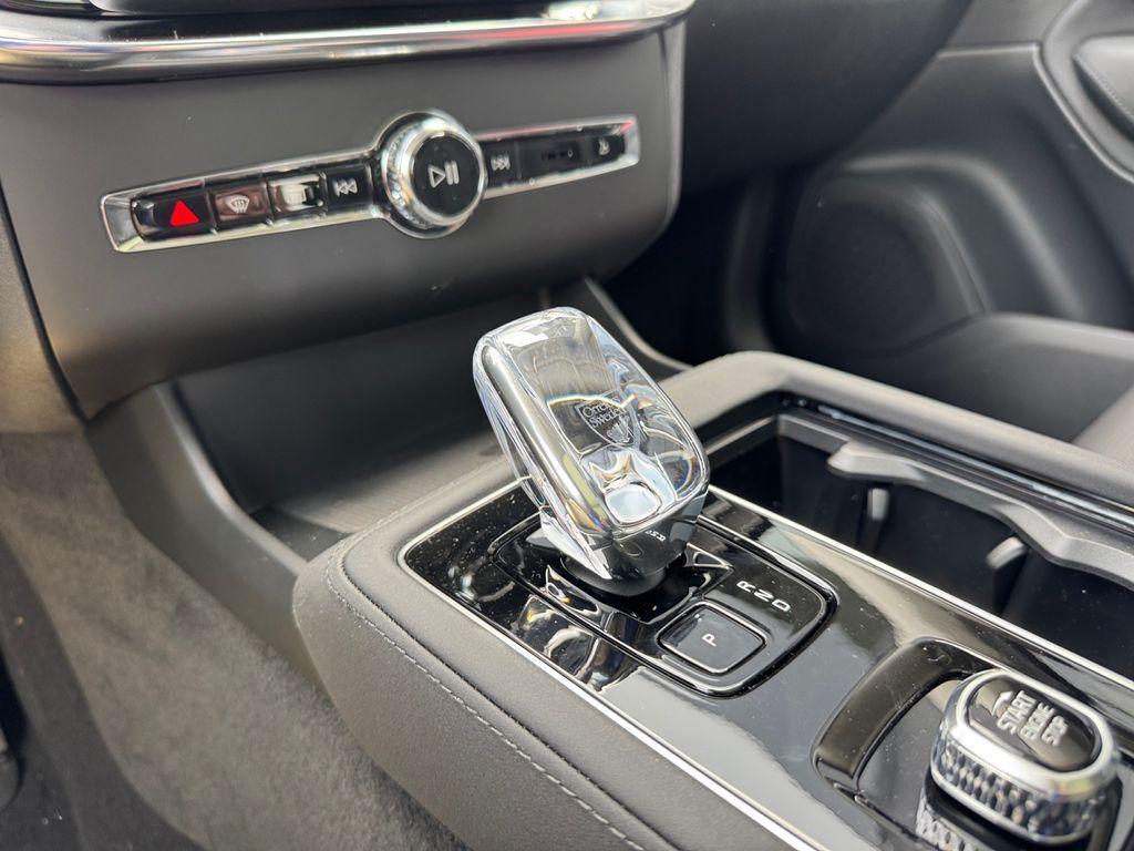 new 2026 Volvo XC90 Plug-In Hybrid car, priced at $87,179