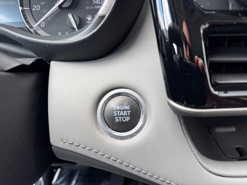 used 2021 Toyota Highlander car, priced at $33,740