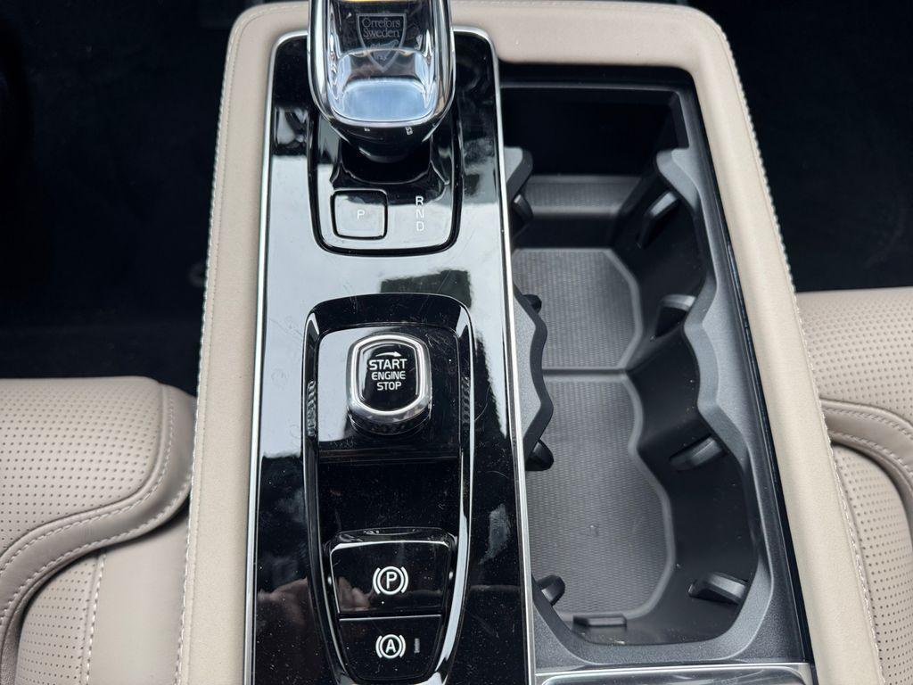 new 2026 Volvo XC90 car, priced at $76,209