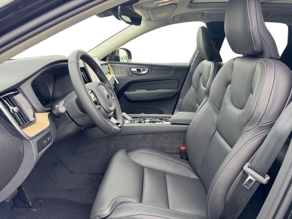new 2026 Volvo XC60 Plug-In Hybrid car, priced at $75,904