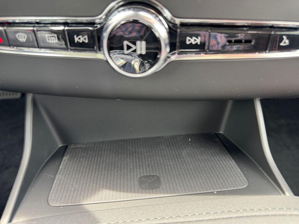new 2026 Volvo XC90 Plug-In Hybrid car, priced at $82,424