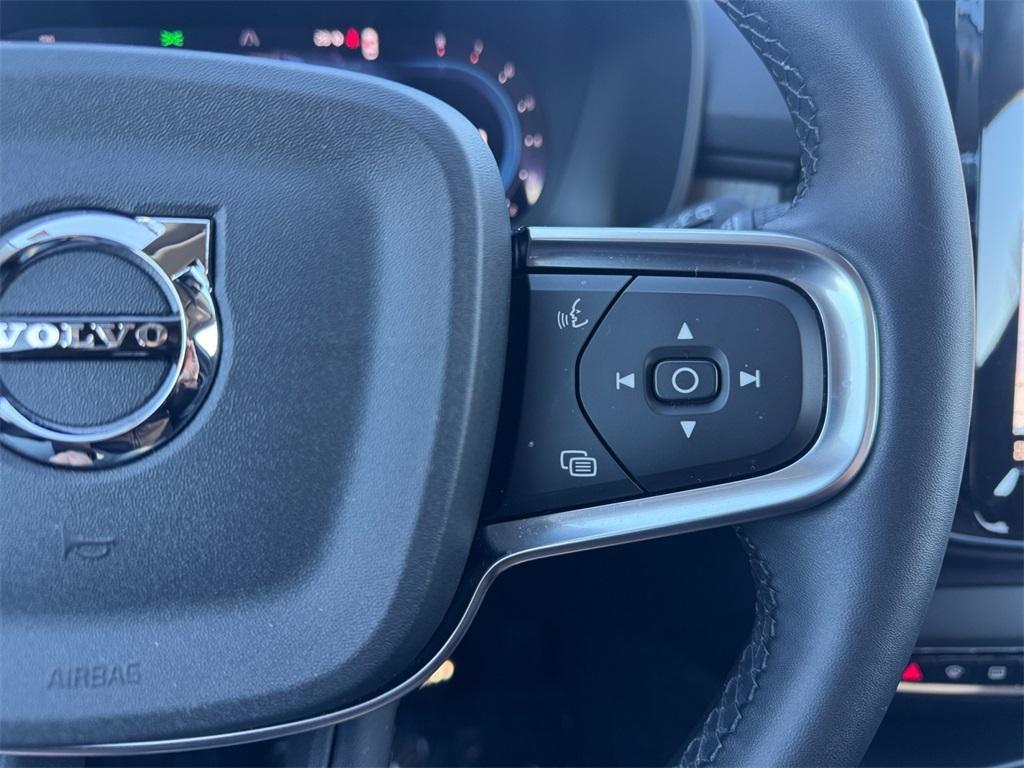 used 2025 Volvo XC40 car, priced at $31,606