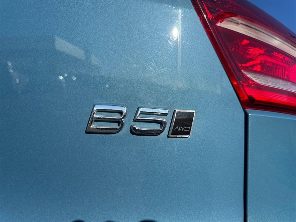 used 2025 Volvo XC40 car, priced at $31,606