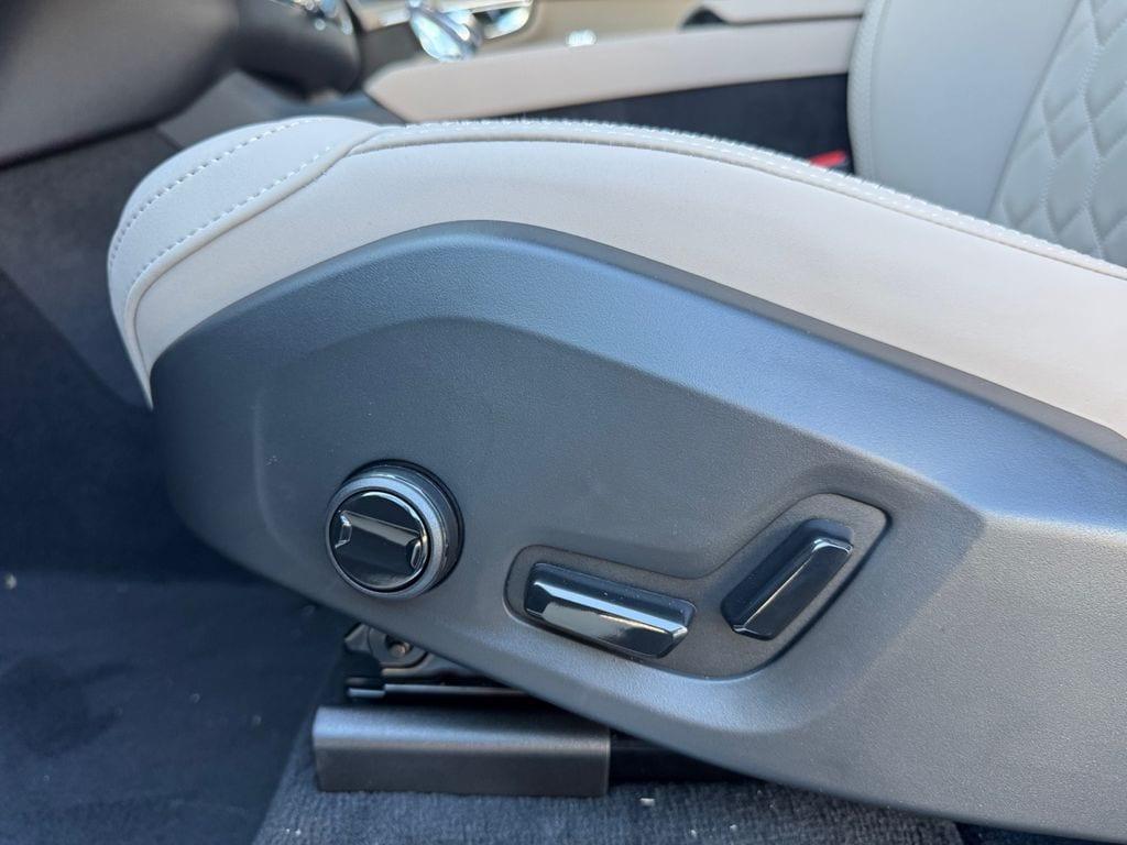new 2027 Volvo XC90 car, priced at $72,250