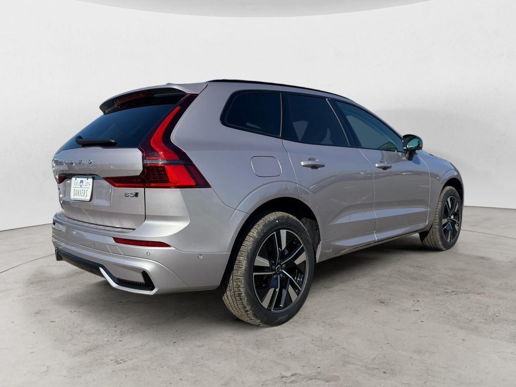 new 2026 Volvo XC60 car, priced at $58,909