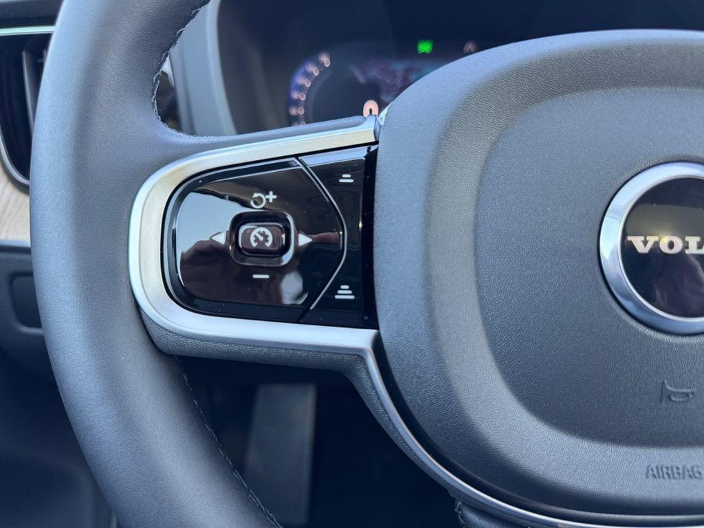 new 2026 Volvo XC60 car, priced at $58,909