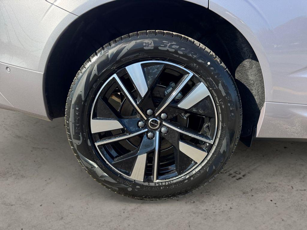 new 2026 Volvo XC60 car, priced at $58,909