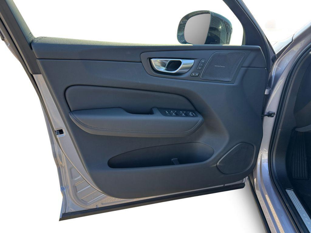 new 2026 Volvo XC60 car, priced at $58,909