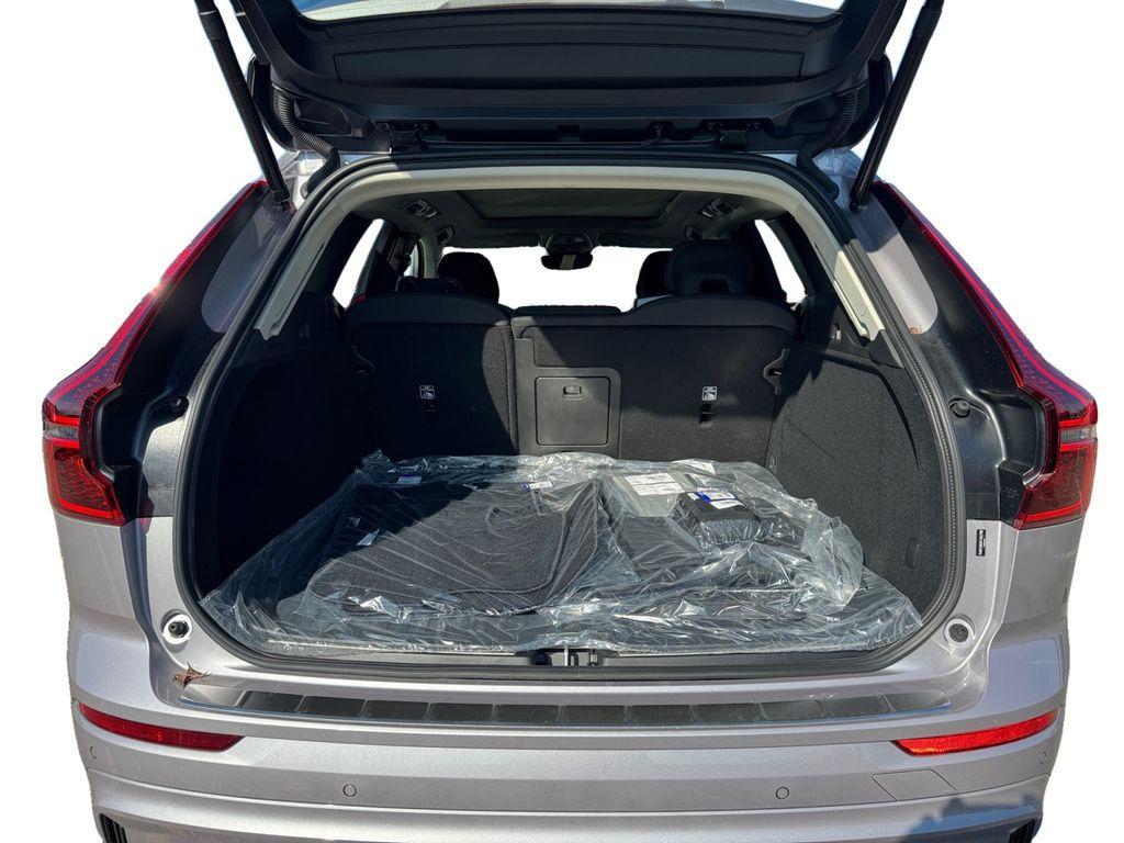 new 2026 Volvo XC60 car, priced at $58,909