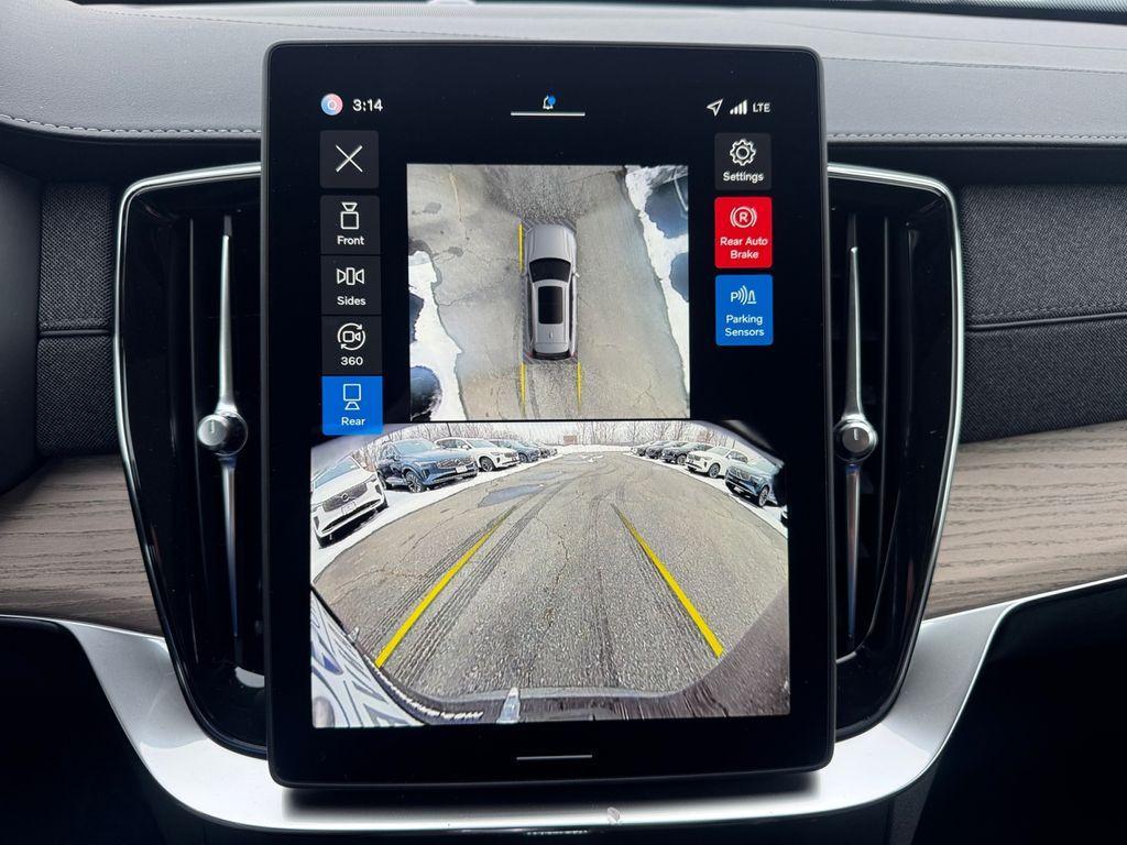 new 2026 Volvo XC90 car, priced at $73,074