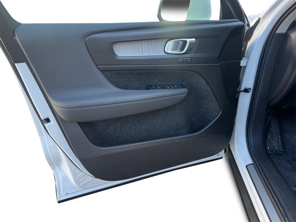 used 2025 Volvo XC40 car, priced at $32,858