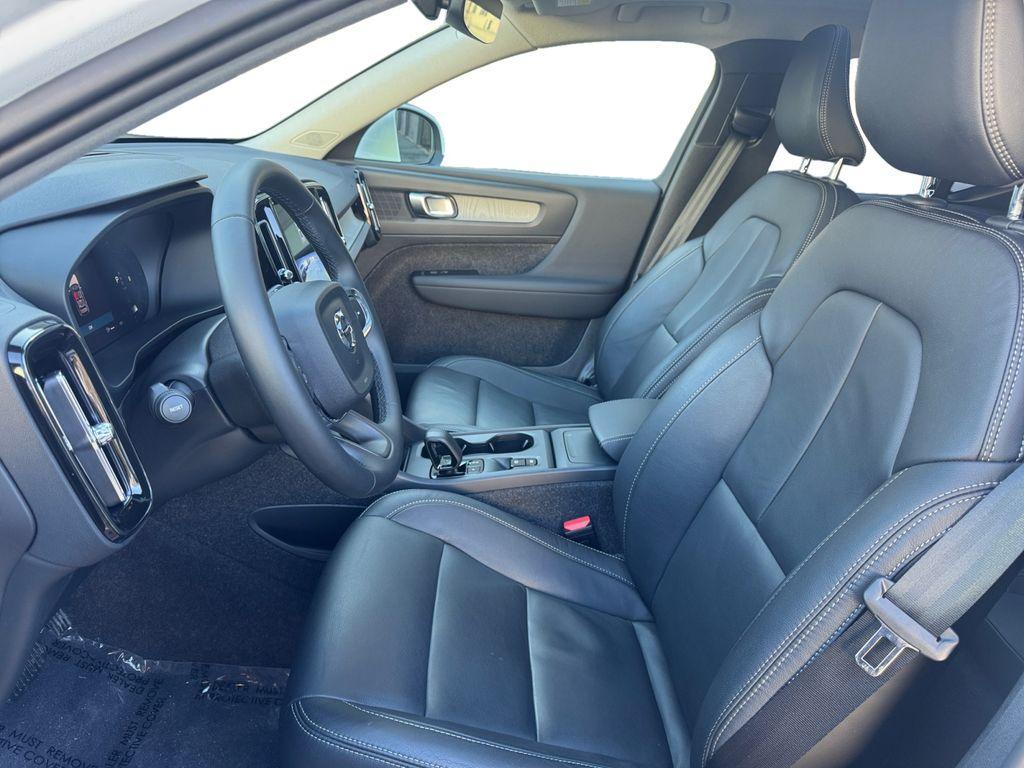 used 2025 Volvo XC40 car, priced at $32,858