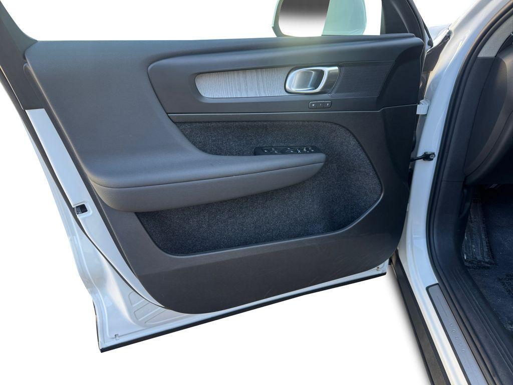 used 2025 Volvo XC40 car, priced at $32,858