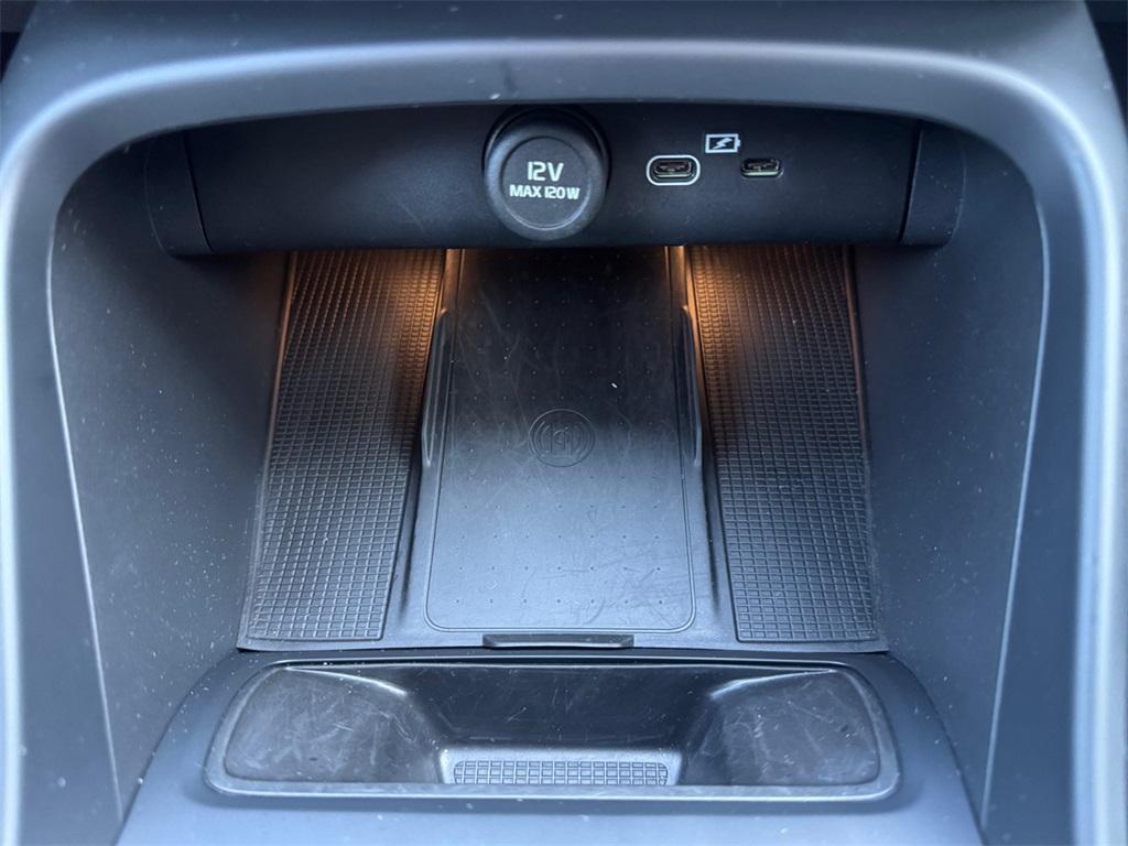used 2025 Volvo XC40 car, priced at $32,858