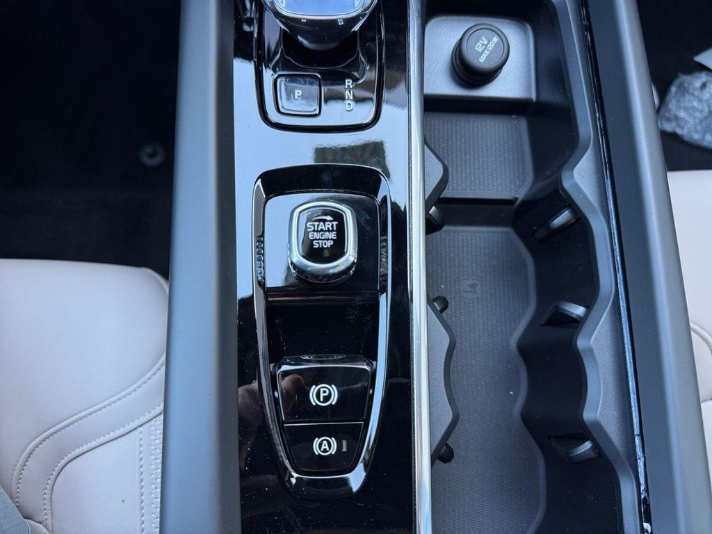 new 2026 Volvo XC60 car, priced at $58,109