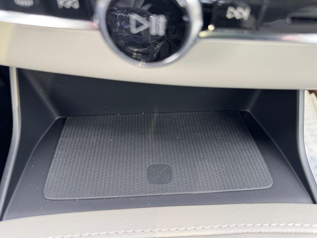 new 2026 Volvo XC90 Plug-In Hybrid car, priced at $86,174