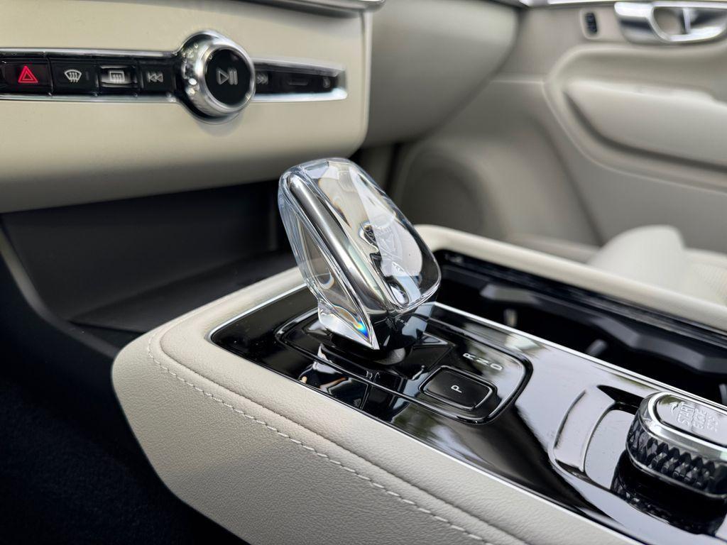 new 2026 Volvo XC90 Plug-In Hybrid car, priced at $86,174