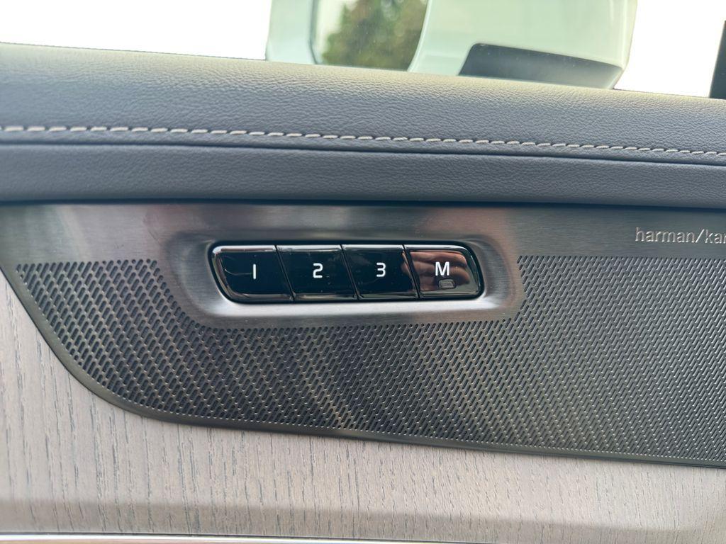 new 2026 Volvo XC90 Plug-In Hybrid car, priced at $86,174