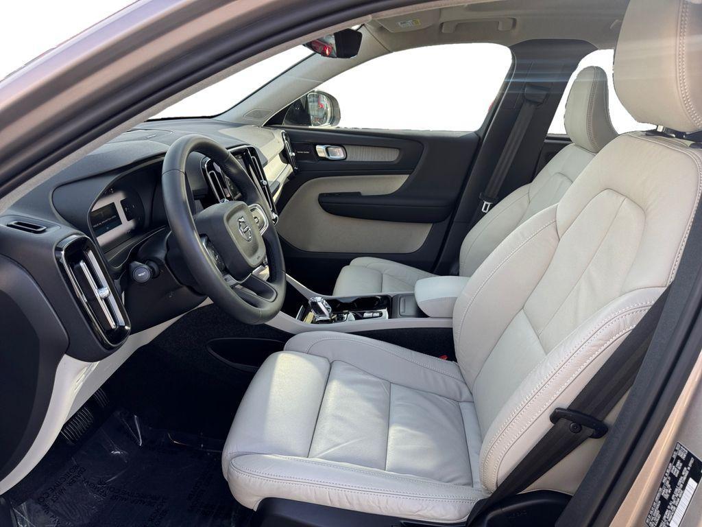 used 2023 Volvo XC40 car, priced at $35,656