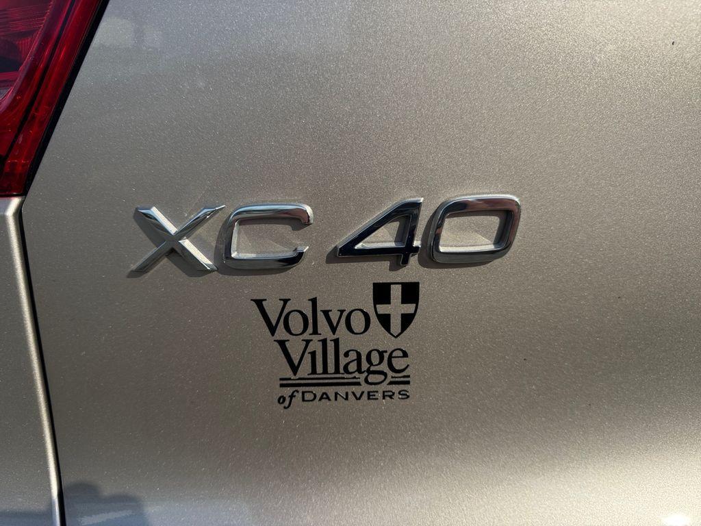 used 2023 Volvo XC40 car, priced at $35,656
