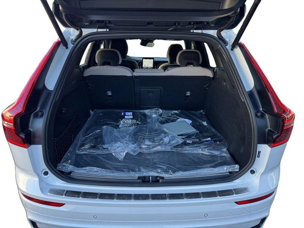 new 2026 Volvo XC60 Plug-In Hybrid car, priced at $69,834